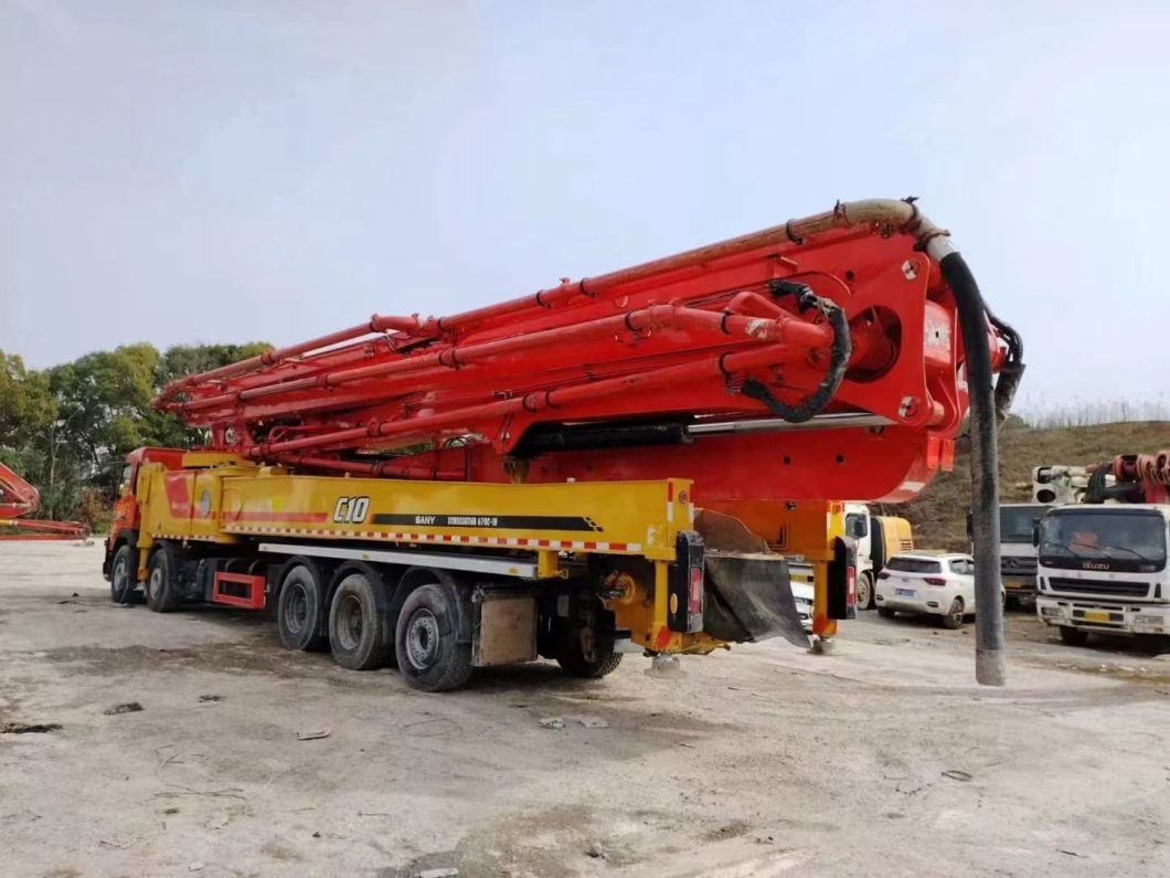 Heavy Equipment 66m Concrete Boom Pump Concrete Mixer Truck Truck Mounted Pump