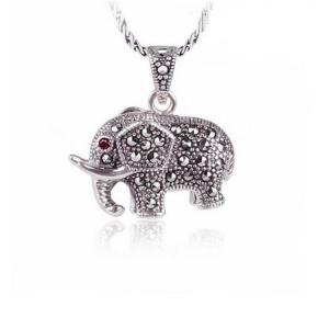 China Thai 925 Silver Pave Marcasite Elephant Pendant Necklace (N11062) factory