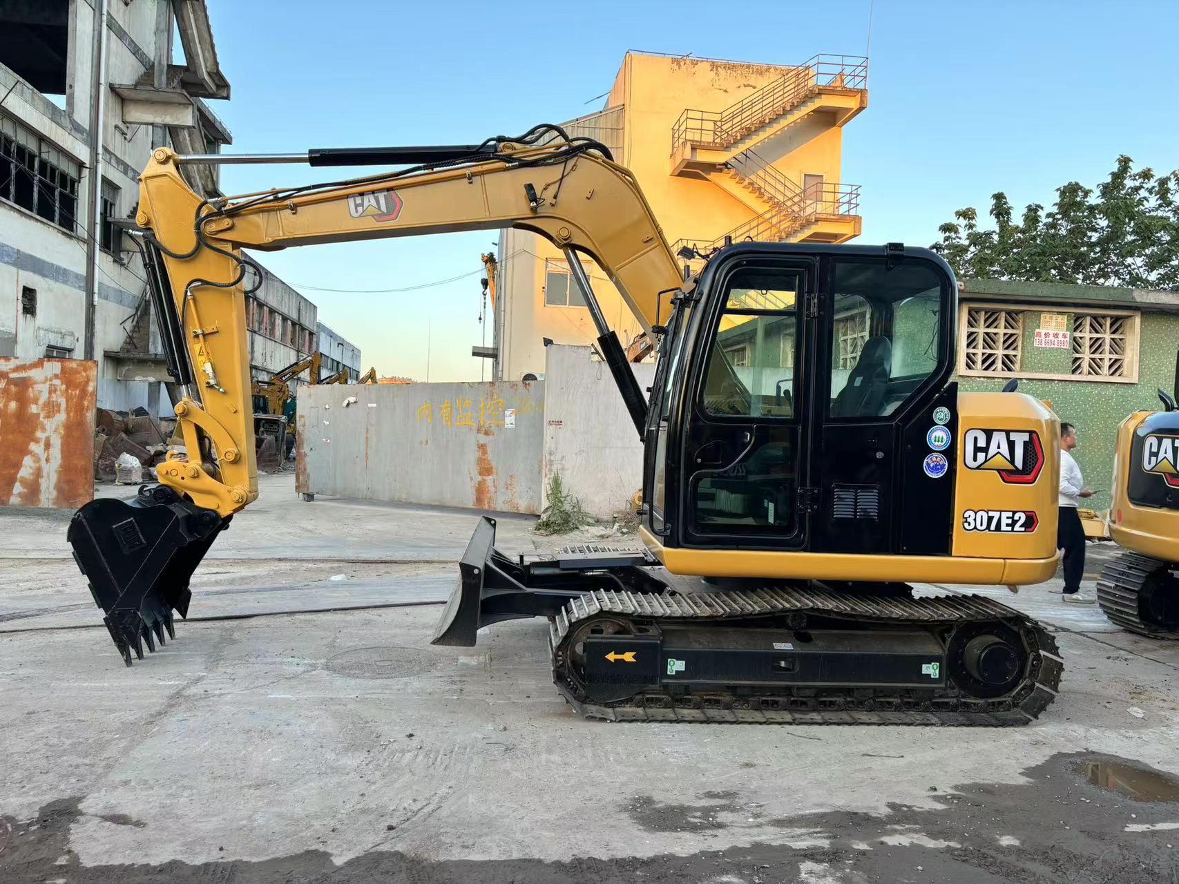 CAT 306E Excavator 305 307 308 in Japan with 7000 KG Machine Weight H-Q 6 Ton
