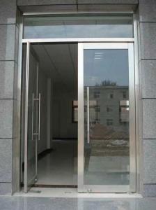 China Soundproof Kitchen Swing Glass Door Weather Resistant Aluminium Swing Door factory