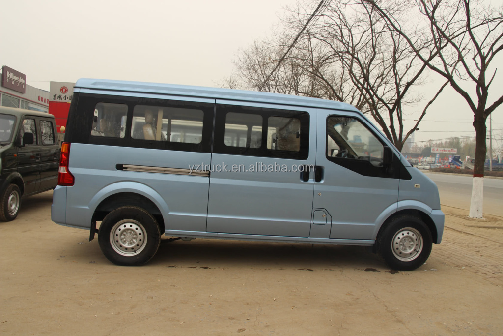 4500x1680x2000mm Dongfeng 4X2 112HP 1.5L Large Van Truck with DK15C Engine Model