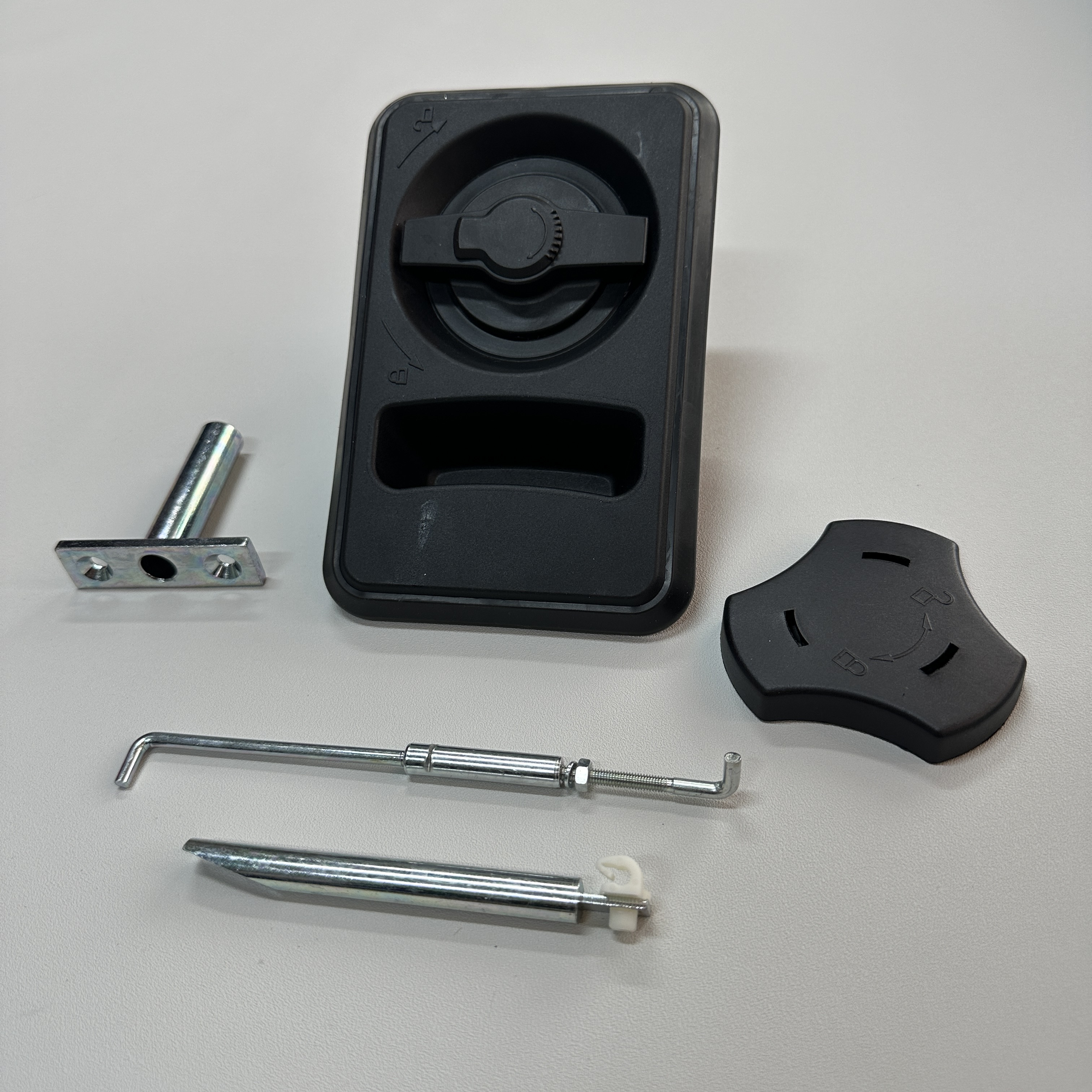 Used and Long Lasting 6105-00040 Rectangular Passenger Door Lock for Higer Bus