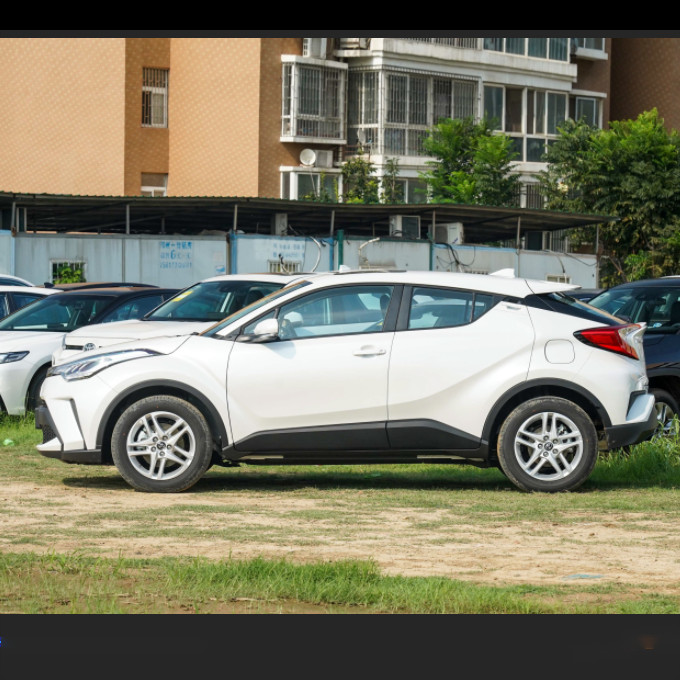 Toyota C-HR 2022 Dual-Engine 2.0L E-CVT Leading Version Hybrid SUV 5 Door 5 Seats