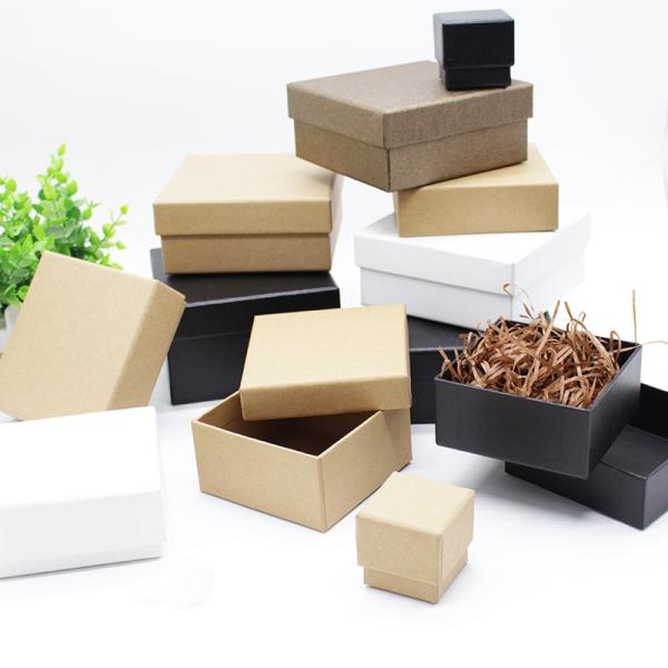China 5 X 5cm 8cm Packaging Paper Box Customized Cardboard Boxes With Lids factory