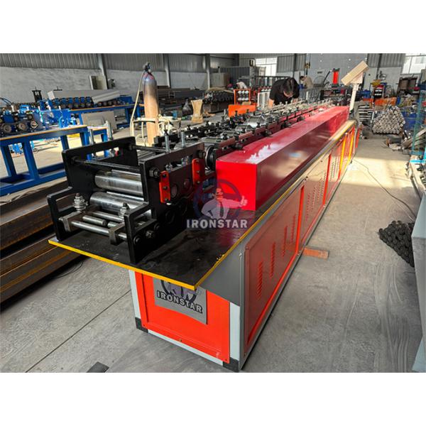 100mm sandwich rolling shutter door roll forming machine in Saudi Arabia olling shutter strip making machine