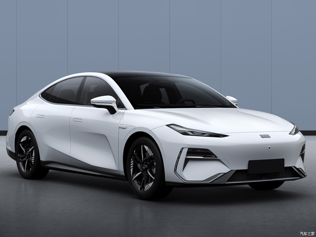 Geely Milky Way E8 Basic 4-Door 5-Seat Energy Electric Vehicle YINHE Silver Pure Electric Sedan