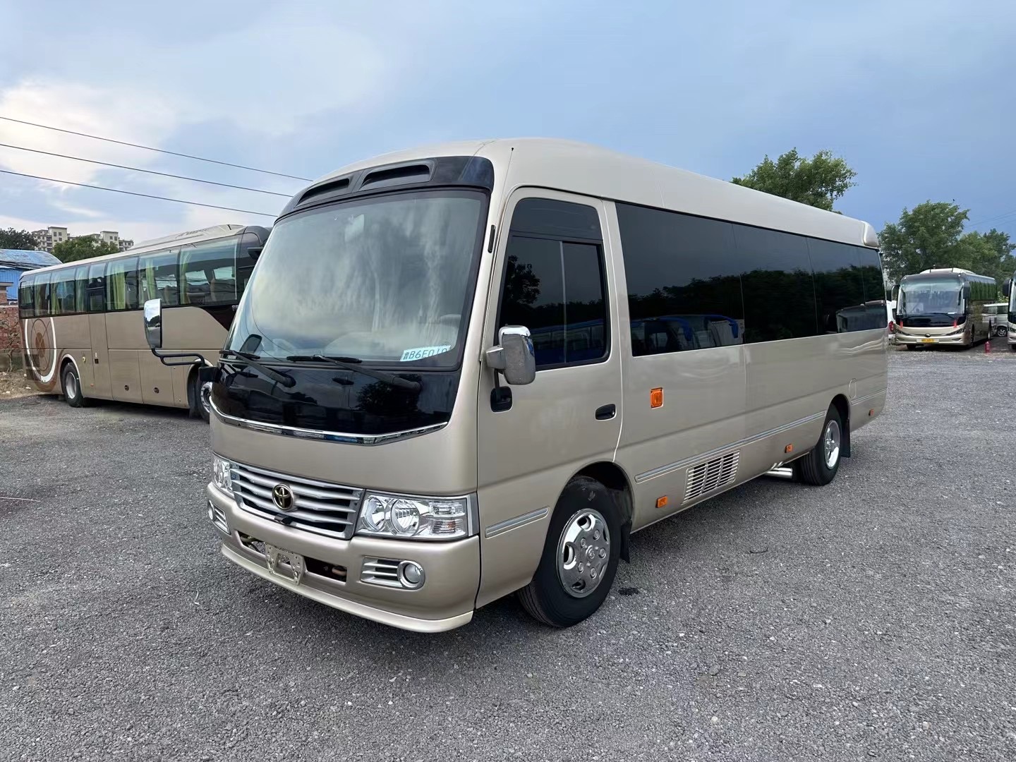 12 Seats Customized Used Coach Bus3 Single Door Long Transportation Tour Bus