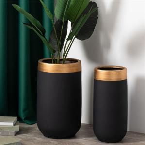 China New Design Home Balcony Decorative Porcelain Luxury Planter Black Matte Ceramic Flower Pot For Gardening factory
