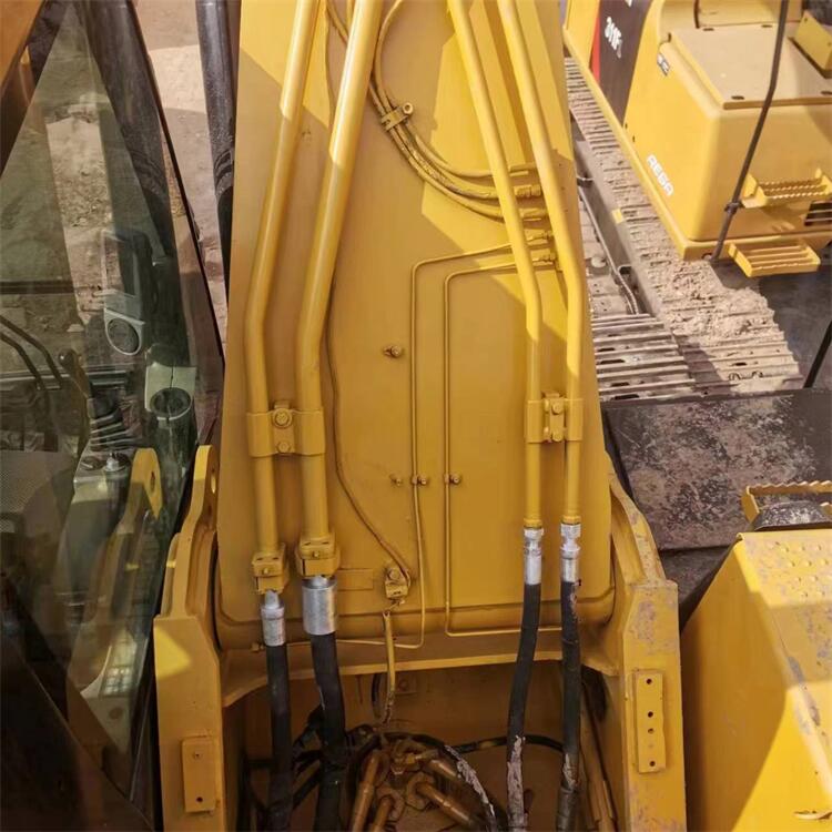 Lowest and Less Hour Japan Made Second Hand Caterpillar 329D Crawler Excavator in Shanghai