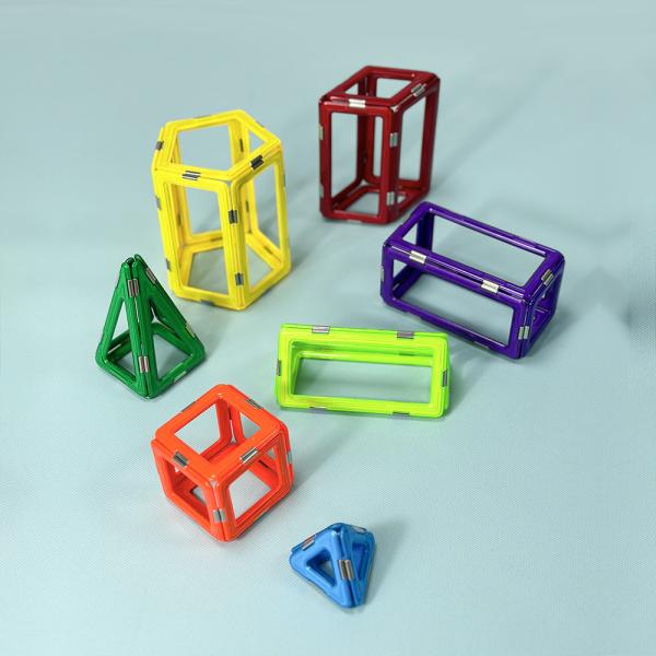 Childrens Magnetic Building Sets , Three Dimensional Construction Magnetic Shape