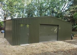 China Prefabricated Modular 5mm Thick OEM Famous Steel Structure Building House factory
