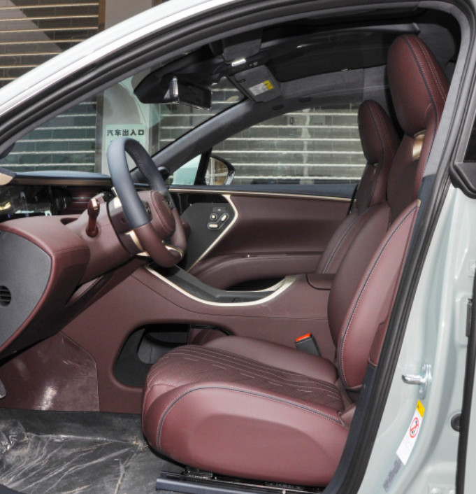 AVATR11 2023 long-endurance single-motor version pure electric 4 Door 5 seats SUV