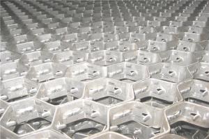 China 50x50mm Hex Mesh Refractory Thickness 2.0mm Customized With Stainless Steel Material factory