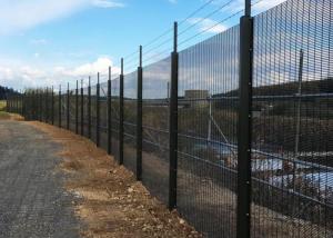 China Powder Coated 358 Mesh Panels , Galvanized Anti Climb Security Fencing factory