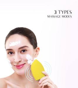 China Homemade Beauty Silicone Face Scrubber , Waterproof Sonic Silicone Face Brush factory