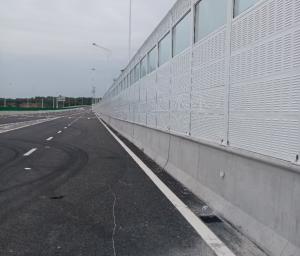 China Aluminum Plate Panel Highway Noise Barrier Glass Wool Board Filled Louver Type factory