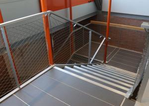 China Anticorrosion Stairway Stainless Steel Rope Netting 50 X 50mm Hole factory