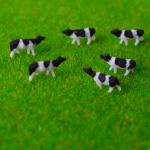 1:150 scale Model Painted 20mm Black and White Farm Animals Cow for model