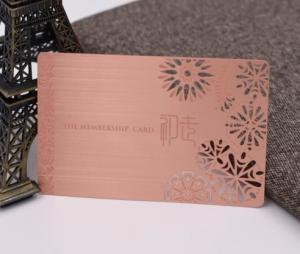China 85x54mm Aluminium Business Card Offset Printing Rose Metal with Magstripe factory