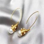 New Design Waterfresh Pearl Earrings Temperament Geometric Gold Color Metal Hoop
