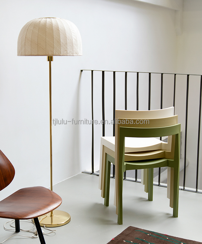 Dining Room Furniture Sturdy Wood Dining Chair for Living Room European Modern Stacked Restaurant Bar