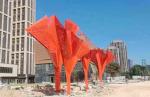 Red Baking Varnish 4.5M Height Garden Ornaments Statues