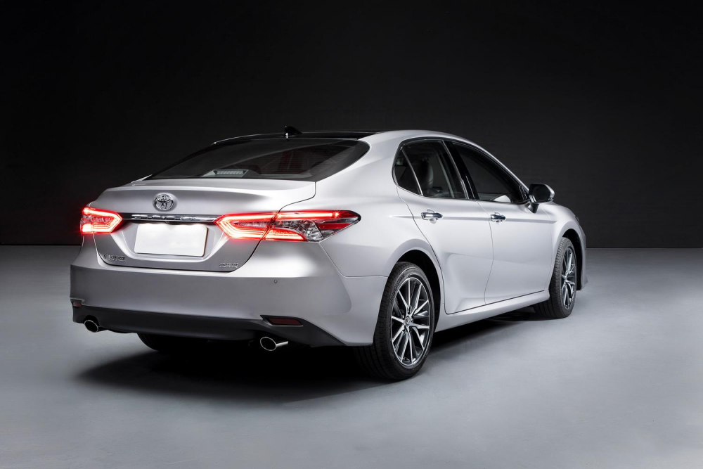 2024 Toyota Camry 2.0L Midsize Gasoline Sedan Electric Hybrid with CVT Gearbox and 206 N.m Maximum Torque