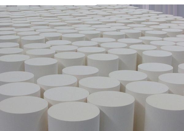 China High Durability Ceramic Honeycomb Catalytic Converter For Soot Filter factory