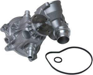 China 11517586779 Engine Parts BMW Water Pump factory