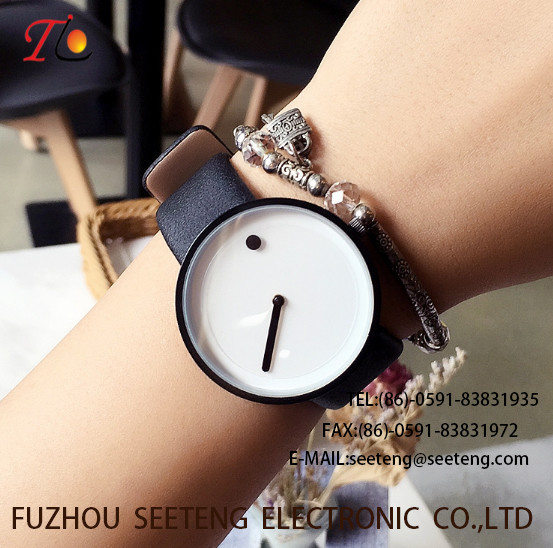 wholesale Pu watch Round dial alloy case quartz watch fashion watch concise style black pu strap