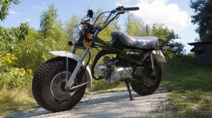 China 50cc High Powered Motorcycles With Super Wide Front And Rear Tires factory