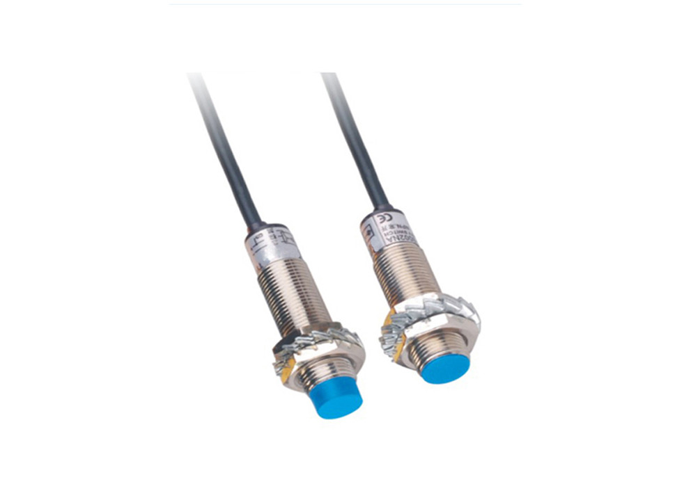 IP67 Dustproof Inductive Type Proximity Sensor Anti Interference DC 6V - 36V