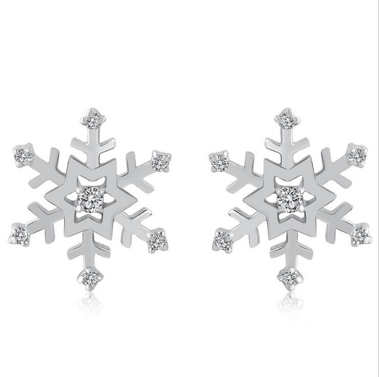 Christmas gift dainty jewelry fashion ear piercing jewelry crystal stainless steel snowflake earrings