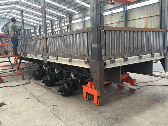 Heavy Duty 60Ton Side Wall Semi Trailer With WABCO Brake System