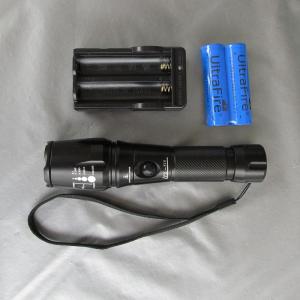 China DC 4.2V 600mA High Power 1600 Lumens Cree Led Torch Flashlight With Li - ion Batteries factory