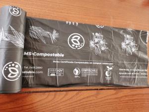 China OEM Biodegradable Disposable Bags Eco Friendly Plastic Packaging Bags 75cm factory
