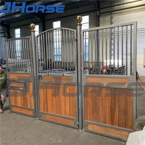 China Q235 Black Powder Coating Horse Stall Fronts With Roof factory