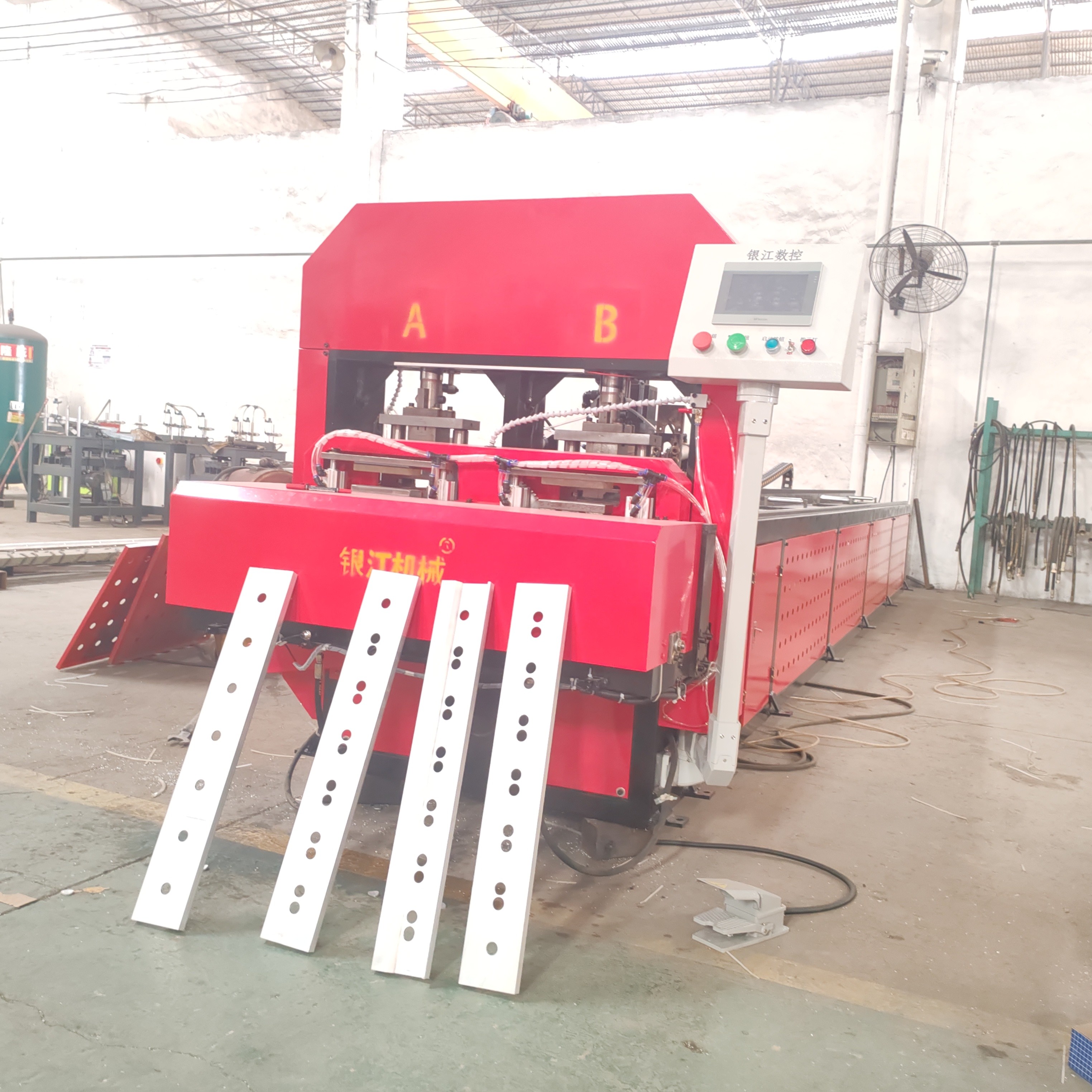 DG-500 Automatic Punching And Saw Cutting Machine For 2.5mm Aluminum Alloy