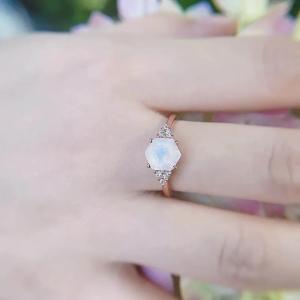 China Rose Gold Hexagon Shaped Wedding Genuine Moonstone Jewelry Dainty Natural Rainbow Moonstone Ring factory