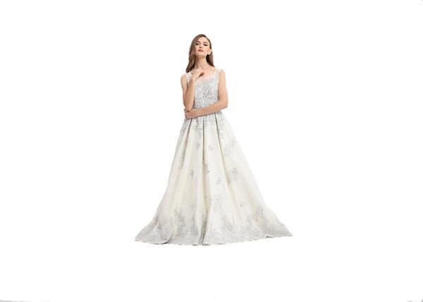 Sleeveless White Bridesmaid Dressing Gowns , Lace Bridesmaid Dresses With Maxi