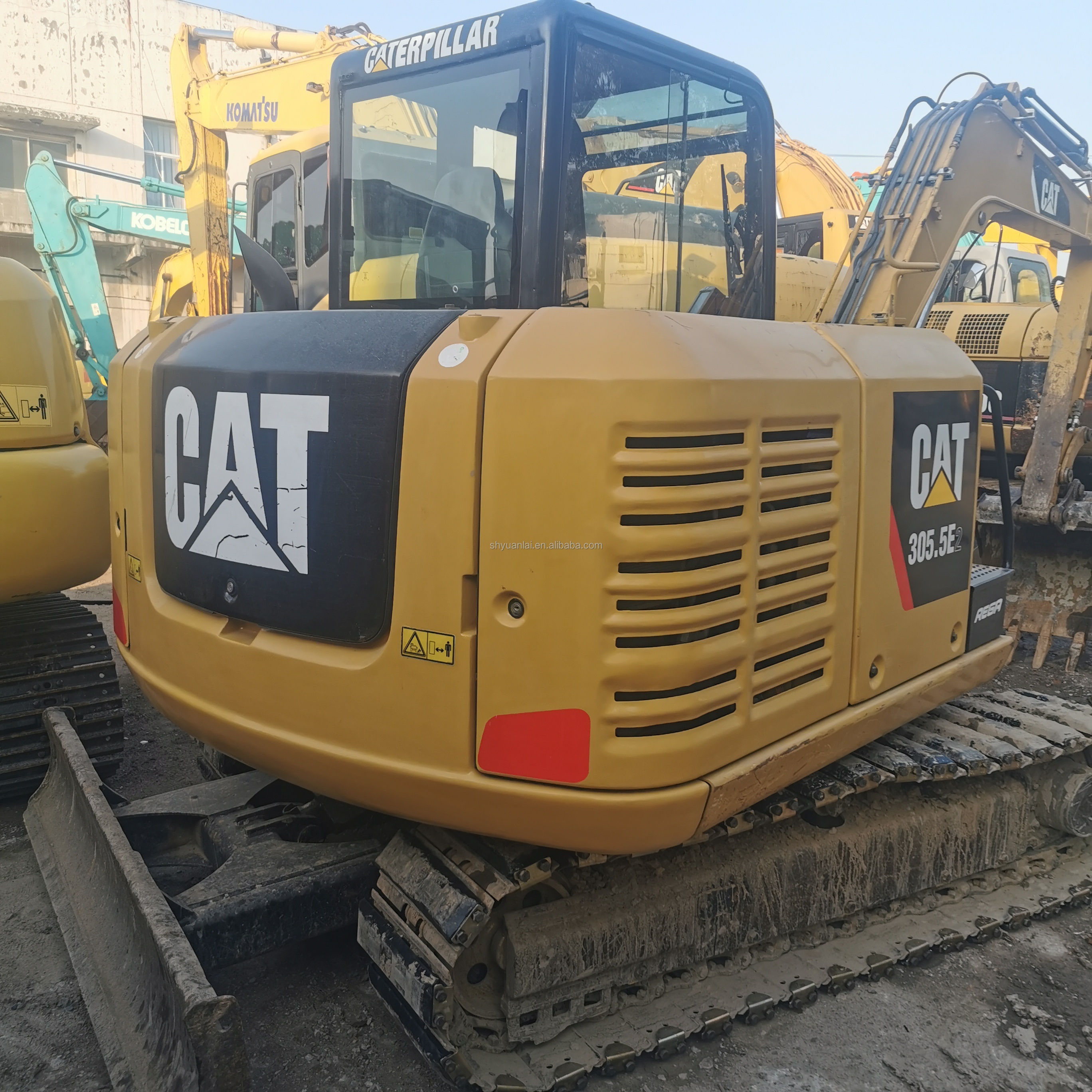 Year 2019 CAT305.5e A Second-Hand Excavator with Soft Steel Design and Strong Power