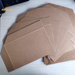 China 1000kg Thin Fiberboard Anti Slip Pallet Paper Sheets 1.0mm Thickness factory