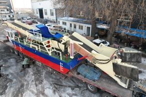 China 600mm Hydraulic Aquatic Weed Harvesting Machine Powered By Diesel Engine For Shallow Waters factory