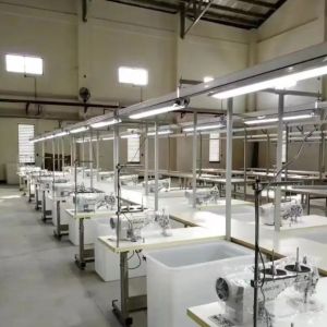 China Surface Mounted Busbar Lighting System IP54 For Indoor Lighting on sale