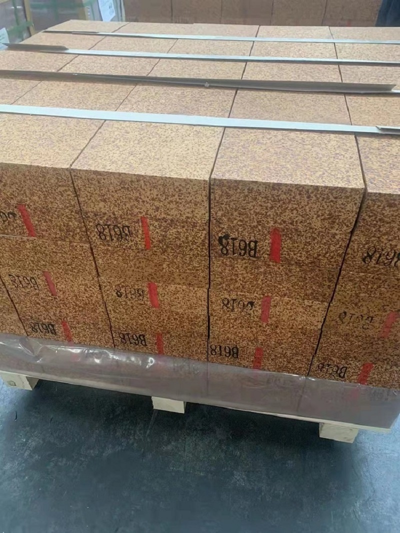 Professional Punching Processing Service for Refractory Magnesia Alumina Spinel Brick