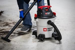China 35L Upright Wet Dry 1300W Industrial Vacuum Cleaners factory