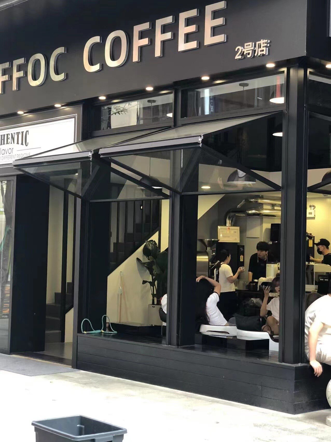 Front Beach House Folding Window Engineered for Continuous Salt Air Exposure and