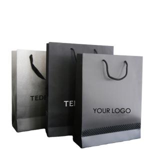 China PMS 300gsm CCNB Jewelry Packaging Paper Black Shopping Bags factory