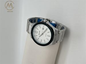 China Luxury Waterproof Quartz Movement Watch Date Showing Stainless Steel Strap Wristwatch factory