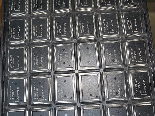 MCU 8BIT 16MHZ 5V 44MQFP Integrated Circuit Chips EG80L188EB-16